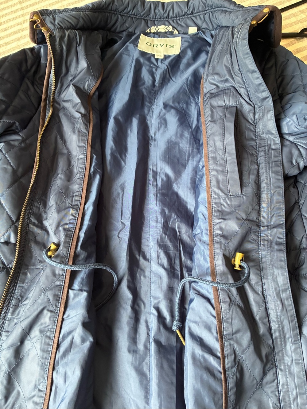 Orvis Women's Navy Quilted Long Puffer Coat with Brown Trim - Picture 4 of 4